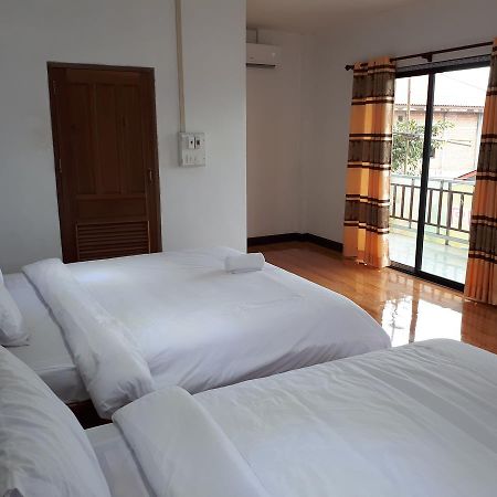 Alisona Hostel Ванг Виенг Екстериор снимка