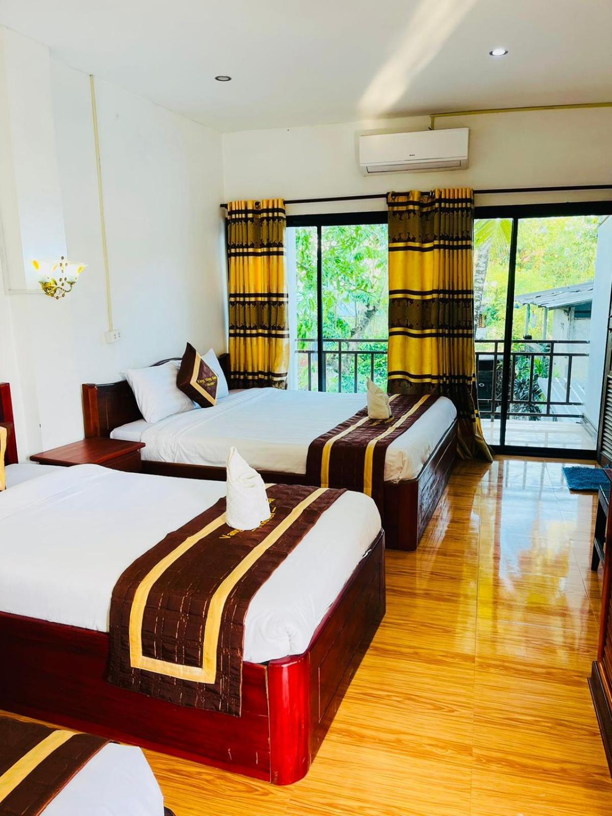 Alisona Hostel Ванг Виенг Екстериор снимка