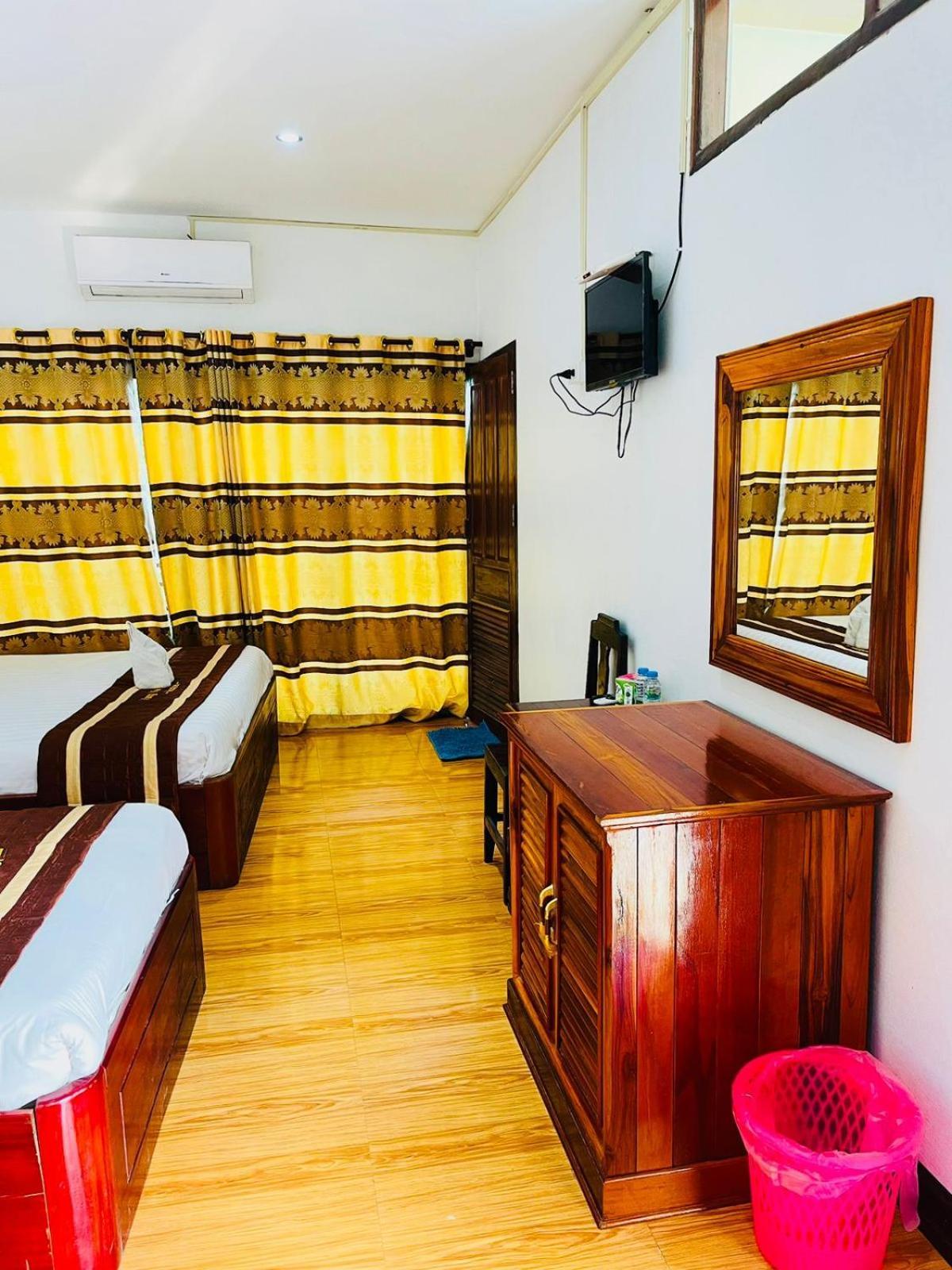 Alisona Hostel Ванг Виенг Екстериор снимка