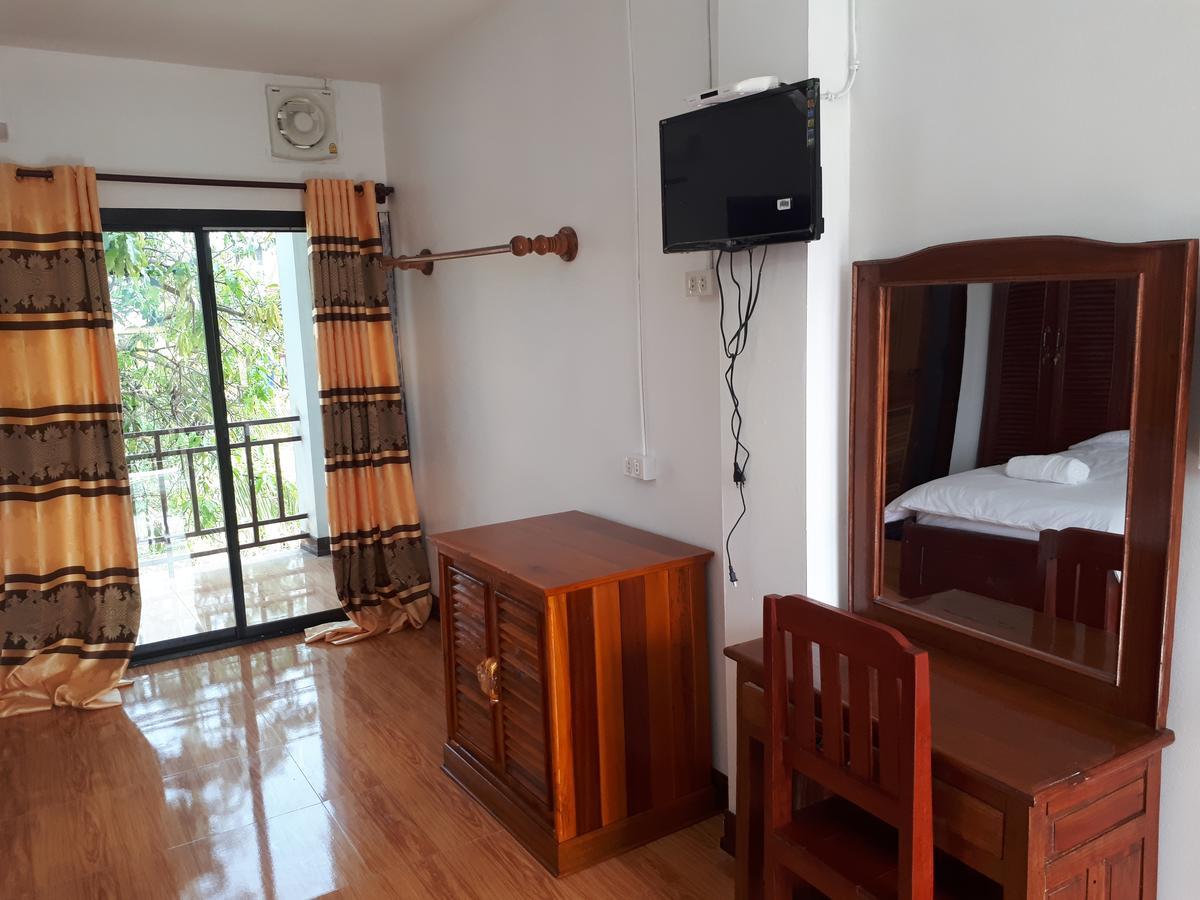 Alisona Hostel Ванг Виенг Екстериор снимка